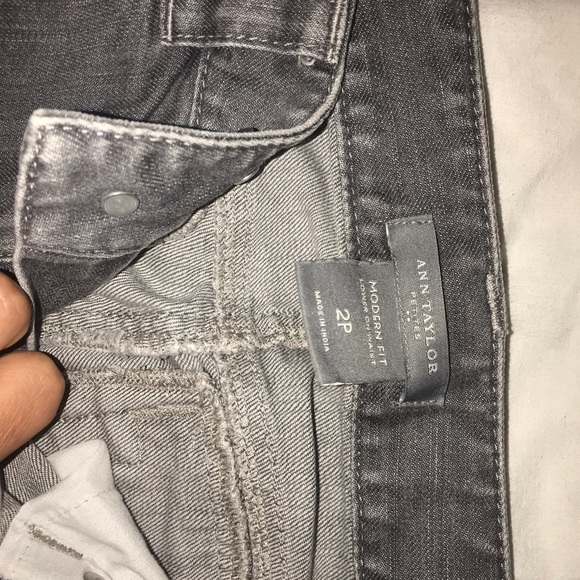 Ann Taylor Petites modern fit grey jeans size 2p - Picture 7 of 8